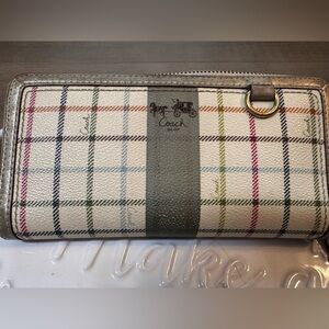 Coach Heritage Stripe Tattersall Gold Trim Multicolor Zipper Round Wallet